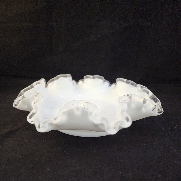 Vtg Milk Glass Silver Crest Ruffle Crimped Candy Nut Dish - Picture 4 of 11